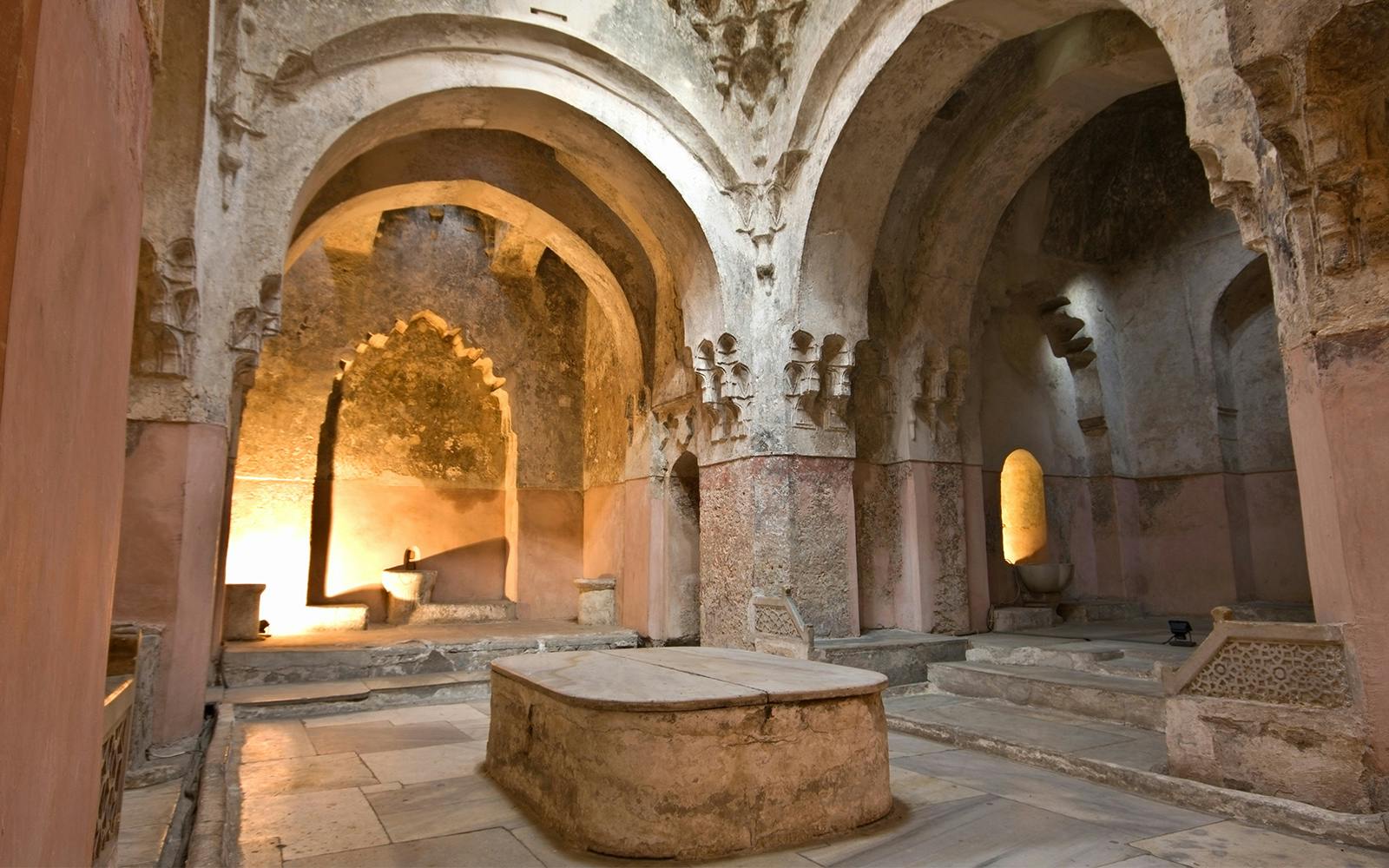 cemberlitas-hammam-a-classic-turkish-bath-experience